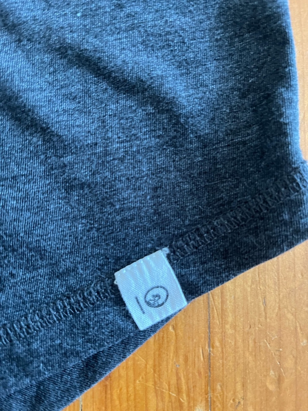 Tentree Positive Impact Heather Gray Scoop Neck Curved Hem Sustainable Tee - Picture 4 of 9